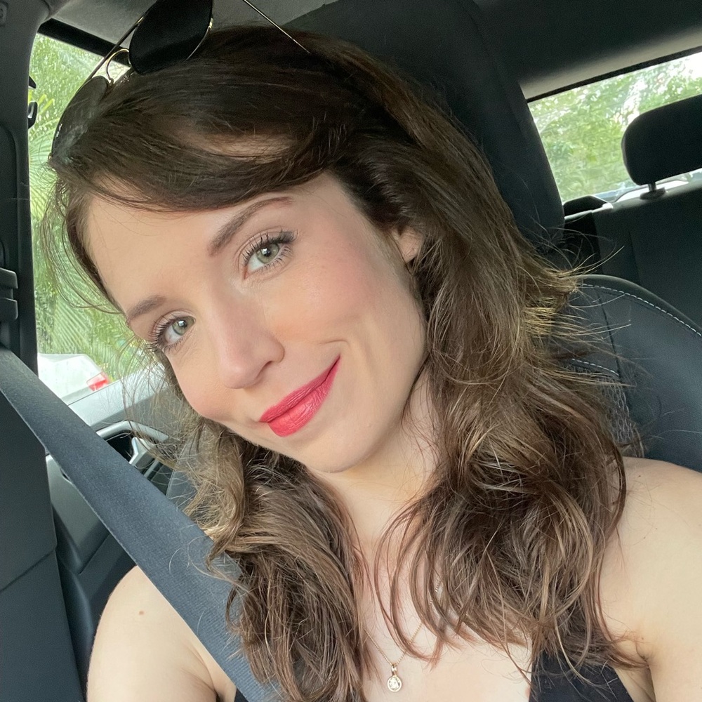 Meet your Posher, Mariel